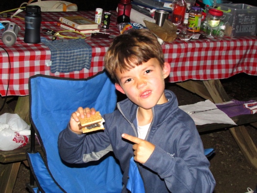 eating-smores-the-family-glampers